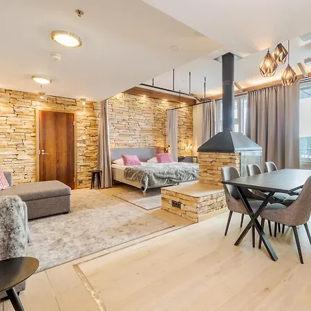 サンタズ サンタ クロース 4*