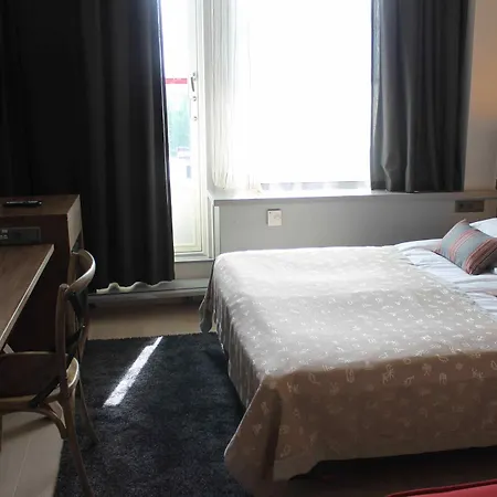 サンタズ サンタ クロース ロヴァニエミ