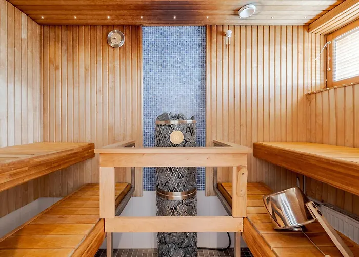 Santa's Santa Claus 4*