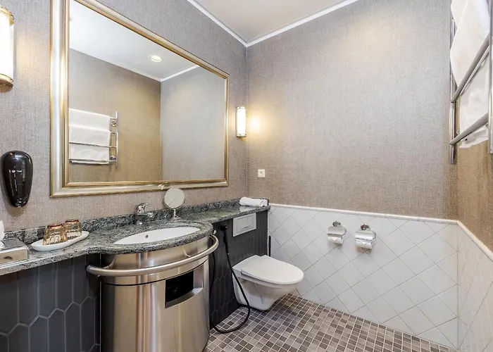 Santa's Santa Claus 4*