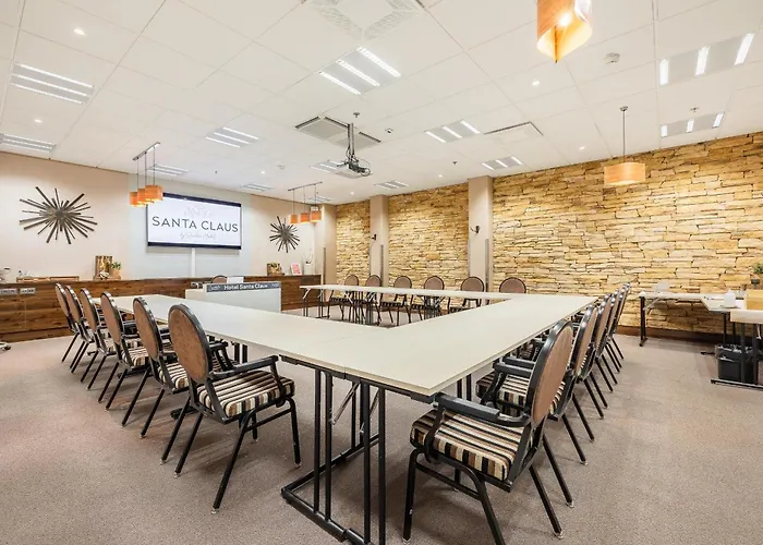 Santa's Santa Claus 4*